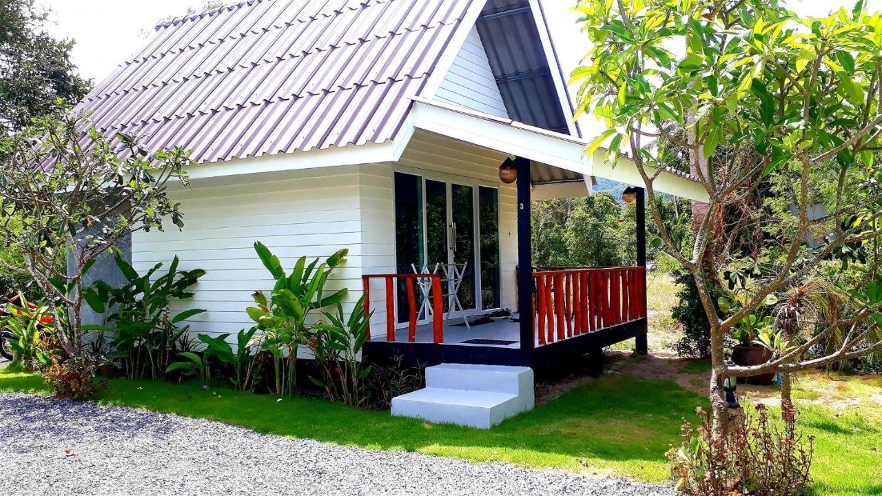 All At Sea Beach Resort Baan Tai Exterior foto
