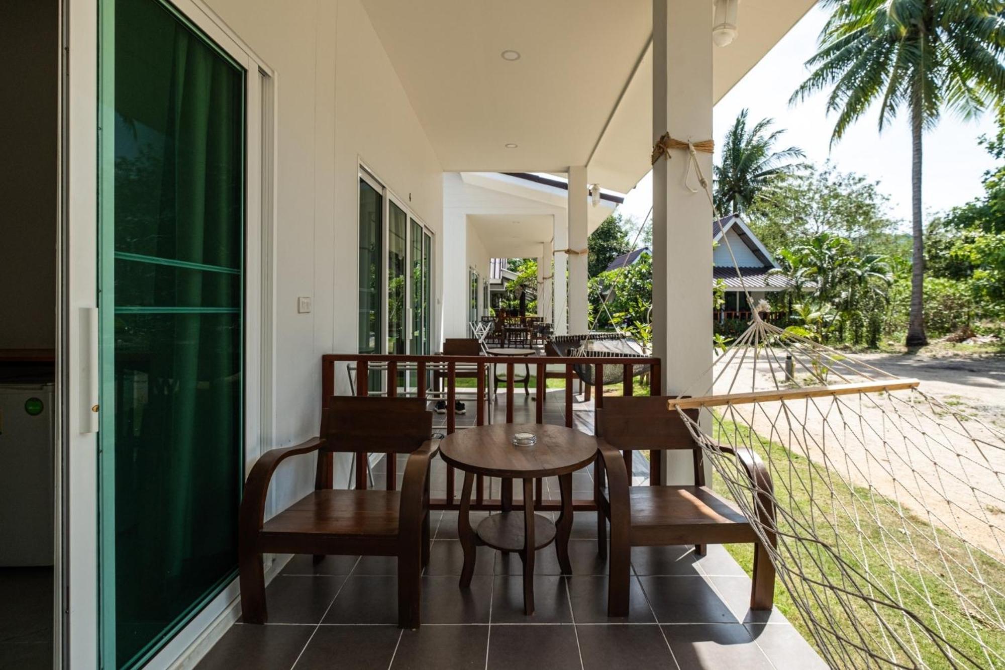 All At Sea Beach Resort Baan Tai Exterior foto
